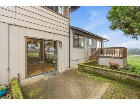 270 Glenwood Court Roseburg OR 97471