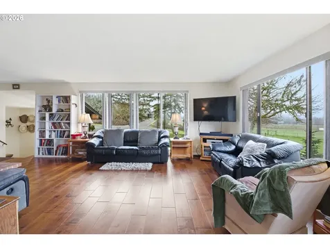 270 Glenwood Court Roseburg OR 97471