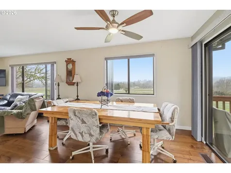 270 Glenwood Court Roseburg OR 97471