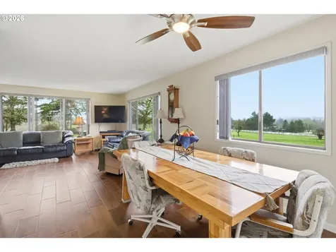270 Glenwood Court Roseburg OR 97471