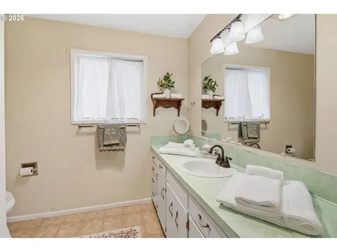 270 Glenwood Court Roseburg OR 97471