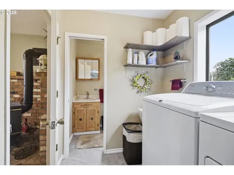 270 Glenwood Court Roseburg OR 97471