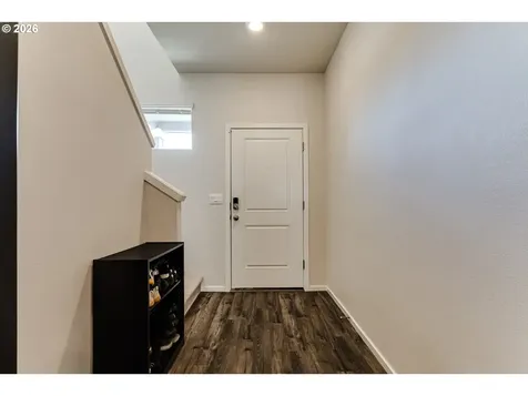 2932 V Street Springfield OR 97477