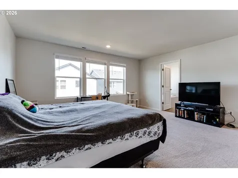 2932 V Street Springfield OR 97477