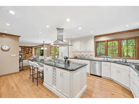 4830 SW Dosch Park Lane Portland OR 97239
