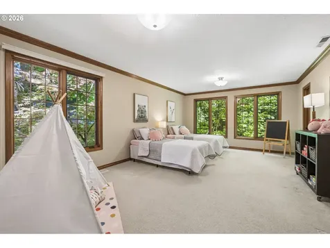 4830 SW Dosch Park Lane Portland OR 97239
