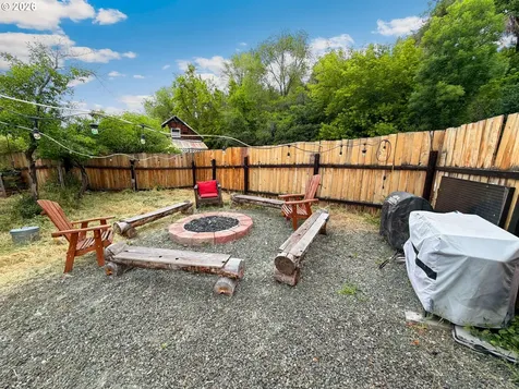 209 Washington Street Canyon City OR 97820