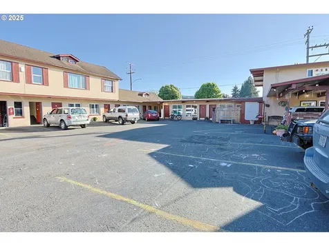 2178 Winchester Avenue Reedsport OR 97467