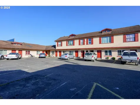 2178 Winchester Avenue Reedsport OR 97467