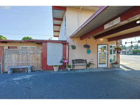 2178 Winchester Avenue Reedsport OR 97467