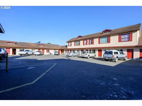 2178 Winchester Avenue Reedsport OR 97467