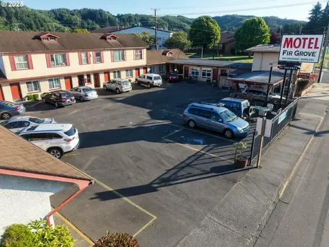 2178 Winchester Avenue Reedsport OR 97467
