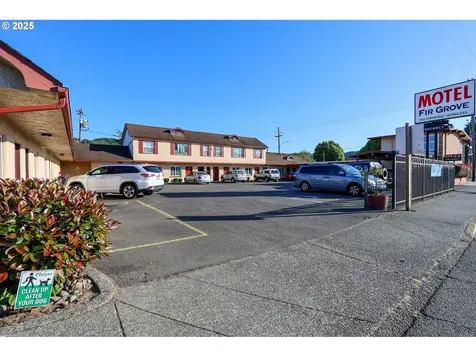 2178 Winchester Avenue Reedsport OR 97467