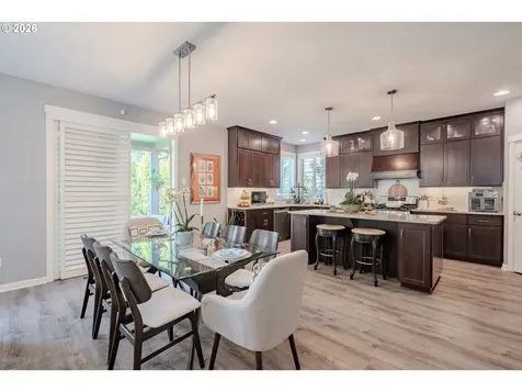 409 N 43rd Court Ridgefield WA 98642