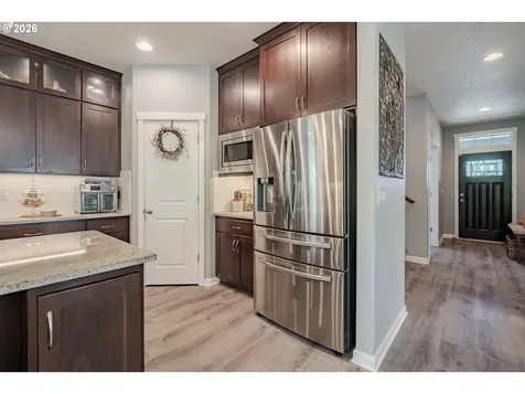 409 N 43rd Court Ridgefield WA 98642