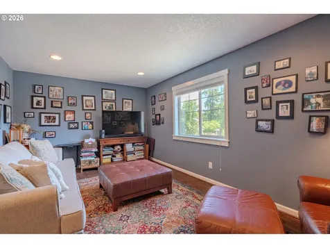 409 N 43rd Court Ridgefield WA 98642
