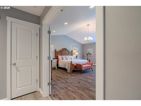 409 N 43rd Court Ridgefield WA 98642