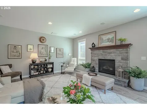 409 N 43rd Court Ridgefield WA 98642