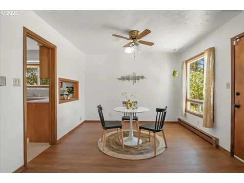 4209 SE 101st Avenue Portland OR 97266