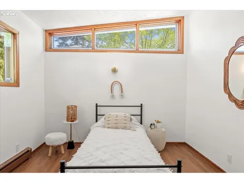 4209 SE 101st Avenue Portland OR 97266