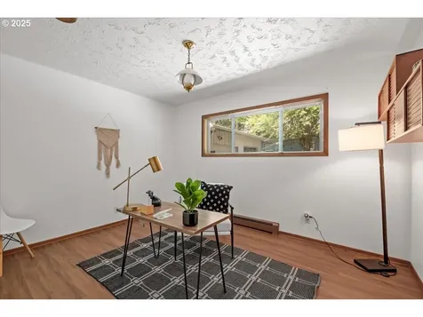 4209 SE 101st Avenue Portland OR 97266