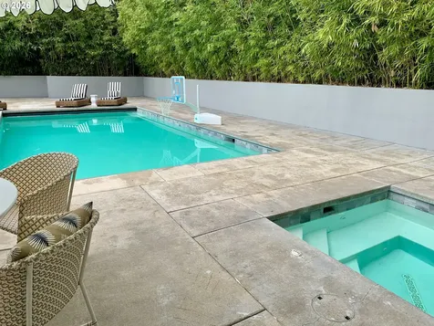 1464 Greentree Circle Lake Oswego OR 97034