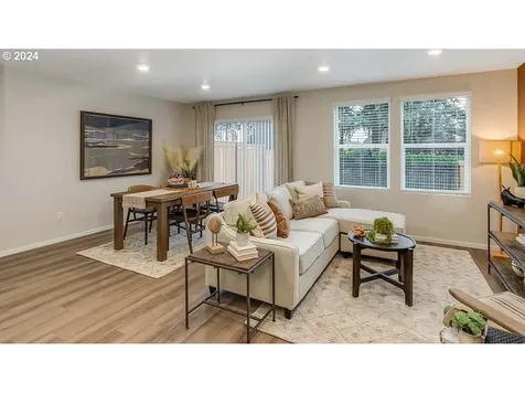 6130 SE 16th Street Gresham OR 97080