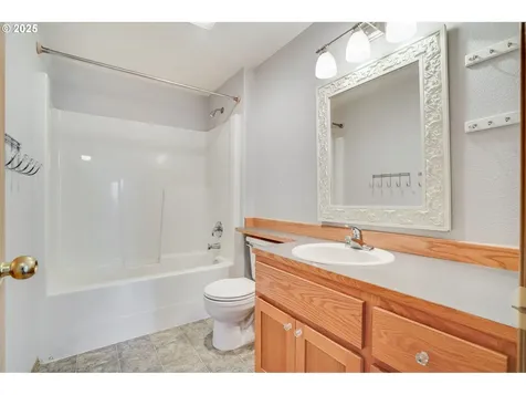 3900 NE 95th Circle Vancouver WA 98665
