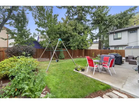 6025 SE Lambert Street Portland OR 97206