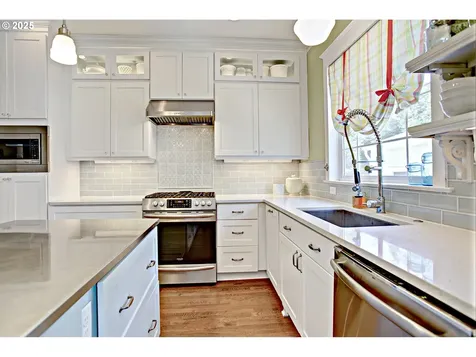4831 N Vanderbilt Street Portland OR 97203