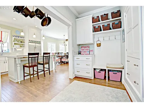 4831 N Vanderbilt Street Portland OR 97203