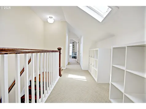 4831 N Vanderbilt Street Portland OR 97203