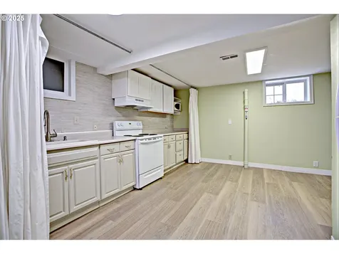 4831 N Vanderbilt Street Portland OR 97203