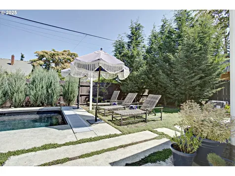 4831 N Vanderbilt Street Portland OR 97203