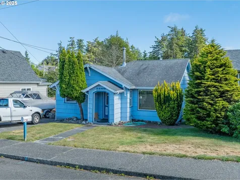 1449 Myrtle Avenue Coos Bay OR 97420