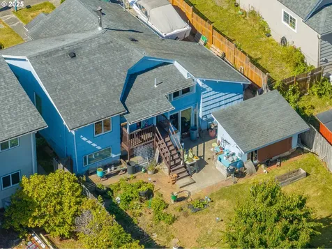 1449 Myrtle Avenue Coos Bay OR 97420