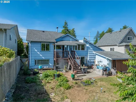 1449 Myrtle Avenue Coos Bay OR 97420