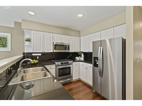 10216 NW Alder Grove Lane Portland OR 97229