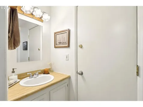 14280/14284 SW Wildhorse Way Beaverton OR 97008