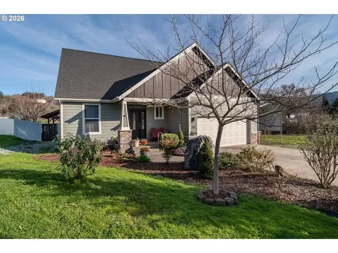 191 SE Callaham Court Myrtle Creek OR 97457