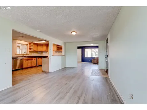 5886 SE Booth Bend Road Mcminnville OR 97128