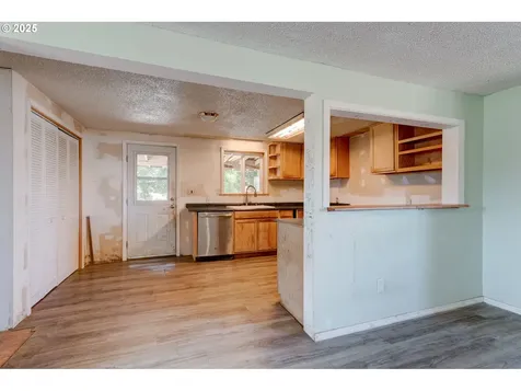 5886 SE Booth Bend Road Mcminnville OR 97128
