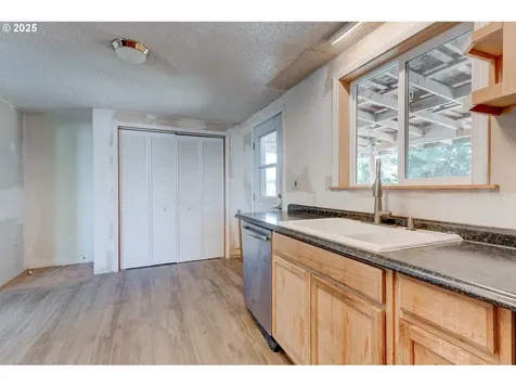 5886 SE Booth Bend Road Mcminnville OR 97128