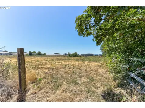 5886 SE Booth Bend Road Mcminnville OR 97128