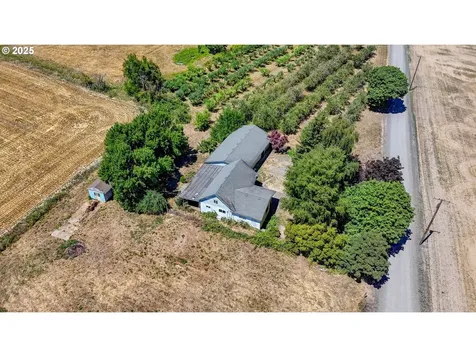5886 SE Booth Bend Road Mcminnville OR 97128