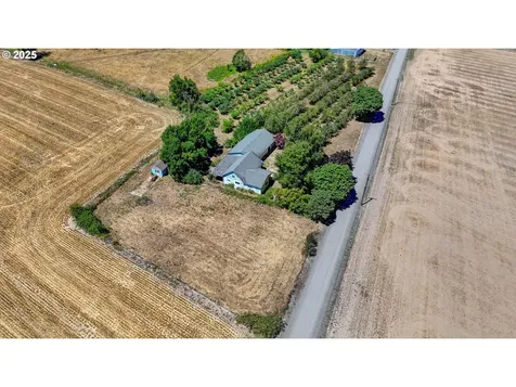 5886 SE Booth Bend Road Mcminnville OR 97128