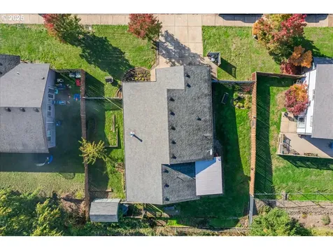 670 N 1st Street Carlton OR 97111