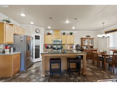 23421 S Highway 213 Oregon City OR 97045