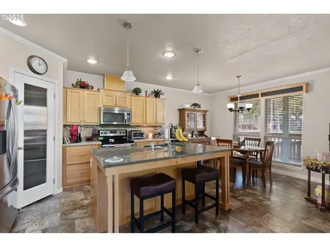 23421 S Highway 213 Oregon City OR 97045