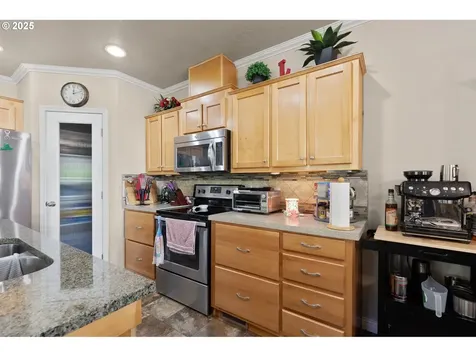 23421 S Highway 213 Oregon City OR 97045